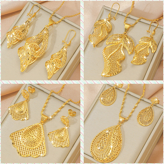 Комплекты из латунных подвесок и серег, золотые