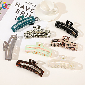 Chic Hair Clip for Elegant Updos - Stylish Shark Jaw Grip Accessory