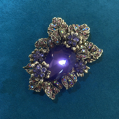 French Style Flower Glass Rhinestone Pins, Antique Golden Alloy Brooch for Women's Sweaters Coats