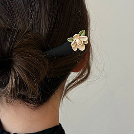 Black Sandalwood Flower Hairpin - Vintage, Minimalist, Modern Wooden Hair Accessories.