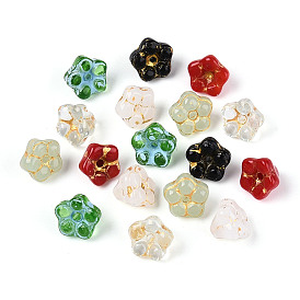 Краска для выпечки и стеклянные бусины, инкрустированные золотым металлом, петуния