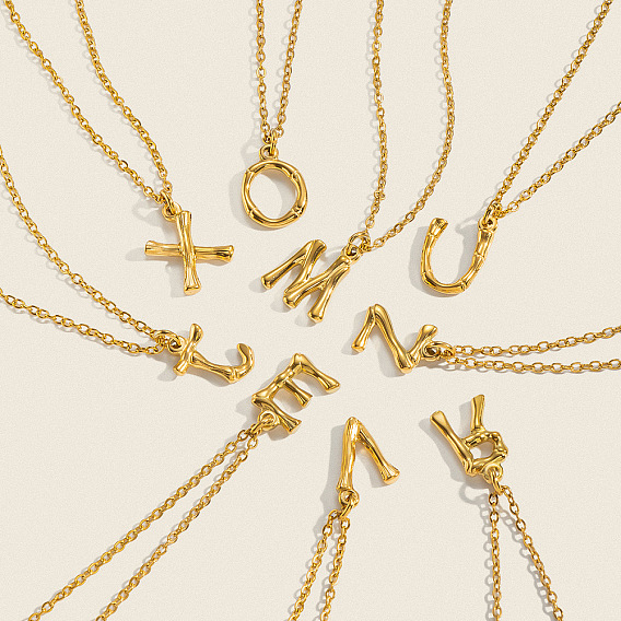 304 Collares con colgante inicial de bambú de acero inoxidable para hombres y mujeres, real 18 k chapado en oro