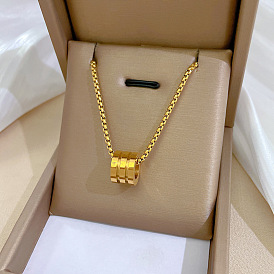 Minimalist Gold Necklace for Women - Elegant and Stylish Collarbone Chain.