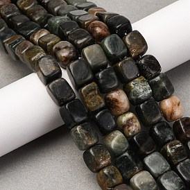 Природного биотита нитей бисера, кубоид