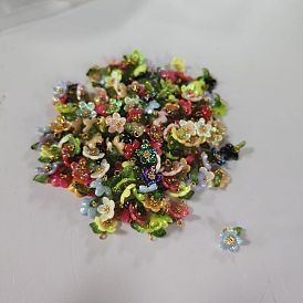 160 piezas colgantes de acrílico opaco, encantos de la flor, con fornituras de latón