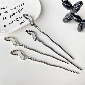 Exquisite Metal Hairpin with Chinese Modern Twist - Unique and Stylish Hair Accessory for Elegant Updos