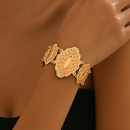 Элегантные латунные браслеты с цветочными звеньями для женщин