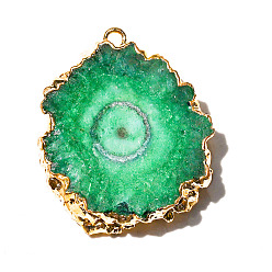 Green Natural Druzy Agate Dyed Pendants, Golden Edged Flower Slice Charms, Green, 15~30mm