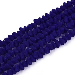 Темно-Синий Матовые непрозрачные стеклянные бусы пряди, треугольные, граненые, темно-синий, 3~3.5x4~4.5x4~4.5 мм, отверстие : 0.8 мм, около 121~131 шт / нитка, 14.37~15.35 дюйм (36.5~39 см)