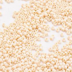 Soie De Maïs Perles de verre mgb matsuno, perles de rocaille japonais, 12/0 verre opaque trous ronds perles rocailles de semences, cornsilk, 2x1mm, trou: 0.5 mm, environ 900 pcs / boîte, poids net: environ 10 g / boîte