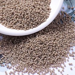 (DB2105) Окрашенный Непрозрачный Бежевый Дуракоат Бусины miyuki delica, цилиндр, японский бисер, 11/0, (db 2105) duracoat окрашенный непрозрачный бежевый, 1.3x1.6 мм, отверстие : 0.8 мм, Около 2000 шт / 10 г