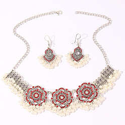 D'un rouge profond Ensemble de bijoux vintage à fleurs exagérées avec collier, boucles d'oreilles et perles