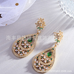 A pair of earrings Green Floral Zircon Long Earrings with Drop Pendant for Chic Women's Fashion Jewelry