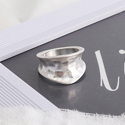 Original silver color Fashionable and versatile alloy ring with exquisite fairy style - cold and indifferent.
