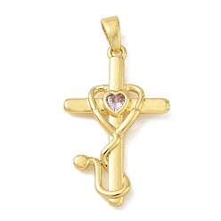 Chapado en Oro Real 18K Colgantes de latón con micro pavé de circonitas cúbicas rosas, Cruz con dije de corazón y estetoscopio, real 18 k chapado en oro, 27x16x2 mm, agujero: 5x3 mm