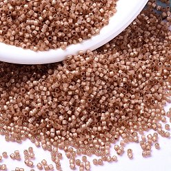 (DB2172) Окрашенный Розовый Медный Дуракоат с Полуматовой Серебряной Подкладкой Бусины miyuki delica, цилиндр, японский бисер, 11/0, (db 2172) окрашенная медно-розовая медь в полужирном серебре, 1.3x1.6 мм, отверстие : 0.8 мм, Около 2000 шт / 10 г