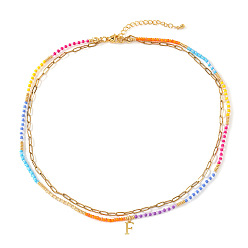 Letter F Красочные подвески с инициалами из бисера, двухслойные ожерелья, 304 ювелирные изделия из нержавеющей стали, золотые, Буква F, 16.54 дюйм (42 см)