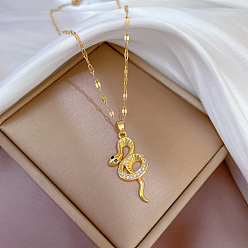 E528 titanium steel chain with real gold and copper micro-inlaid pendant Delicate Snake Charm Necklace with Micro Inlaid Diamonds - Exquisite Collarbone Accessory.