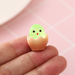 Pale Green Luminous Resin Broken Chicks Ornaments, for Home Desktop Display Decorations, Glow in the Dark, Pale Green, 23x18mm