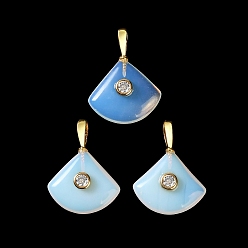 Opalite Colgantes Opalite, con detalles de latón dorado micro pavé de circonita cúbica transparente, dije en forma de abanico, 26~27.5x20~20.5x7.5~8 mm, agujero: 5x3 mm