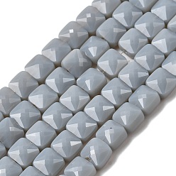 Темно-Серый Непрозрачное стекло бисер нитей, квадратный, граненые, темно-серый, 5.5~6x6x4~4.5 мм, отверстие : 1 мм, около 100 шт / нитка, 22.44~22.56 (57~57.3 см)