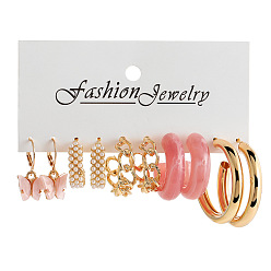 golden Geometric Butterfly Resin Chain Earrings Set - Creative, Minimalist, Pearl.