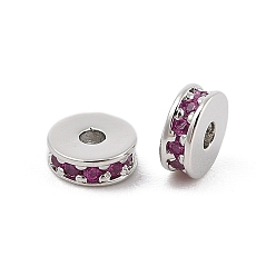 Фуксин Стойки обшивки латунь микро проложить кубического циркония бусы, долговечный, без свинца и без кадмия, Плоский круглый / диск, Реальная платина, фуксиново-красные, 6x2.3 мм, отверстие : 1.6 мм