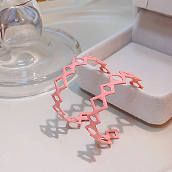 E0000-12 Pink Wave Hollow Out Серьги-кольца С-образной формы с росписью макаронами в стиле ретро для женщин