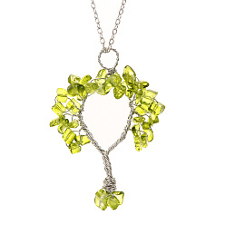 Peridot Natural Peridot Chips Tree of Life Pendant Necklaces, Brass Wire Wrap Necklace with Alloy Chains, 20.08 inch(51cm)