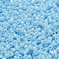 (124) Opaque Luster Pale Blue Тохо 8/0 круглые бусины, японский бисер, (124) непрозрачный блеск бледно-голубой, 3 мм, отверстие : 1 мм, Около 1111 шт / 50 г