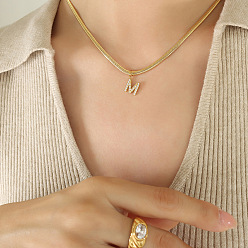 P1288-M Letter Gold Necklace 40+5cm Collier pendentif lettre géométrique audacieux en or pour les fashionistas hip hop