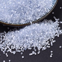 (DB0832) Бледно-фиолетовый Шелково-атласный Бусины miyuki delica, цилиндр, японский бисер, 11/0, (дБ 0832) бледно-фиолетовый шелковый атлас, 1.3x1.6 мм, отверстие : 0.8 мм, Около 2000 шт / 10 г