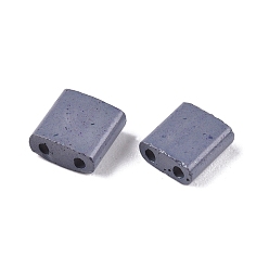 Темно-Серый 2 Отверстие для выпечки краски стеклянные бусины, квадратный, темно-серый, 5x4.5~5.5x2~2.5 мм, отверстие : 0.5~0.8 мм