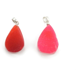 Красный Окрашенные естественный агат подвески, подвески-слезинки с металлическими застежками-кнопками платинового оттенка, красные, 25x15 мм