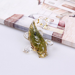 Peridot Resin Home Display Decorations, with Natural Peridot Chips and Gold Foil Inside, Fish, 60x40x20mm