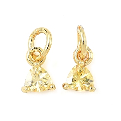 Шампанско-Желтый Латунные микро проложить кубического циркония подвески, треугольник прелести, стойки покрытие, долговечный, без кадмия и без свинца, с целью перехода в кольце, золотые, шампанское желтый, 7x5x3 мм, отверстие : 3.5 мм