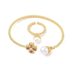 Лосось Комплекты колец и браслетов-манжет с клевером из латуни с микропаве из кубического циркония для женщин, с акриловой жемчужины, стойки покрытие, реальный 18 k позолоченный, salmon, браслет: 3~13ширина мм, внутренний диаметр: 63x54 мм