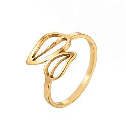 078 Golden Geometric Stainless Steel Hollow Love Heart Ring for Couples - Fashionable and Retro Open Design