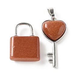 Камень с Пылевым Золотом Синтетические голдстоуновские подвески, с латунной фурнитурой платинового цвета, Ключ и замок, 27~36.5x17~19.5x6.5~7 мм, отверстие : 8~9x5~9 мм