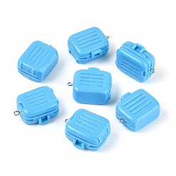 Светло-Голубой Непрозрачные подвески смолы, чемодан очарование, с железной платиной петлей, Небесно-голубой, 31.5~32.5x23~24x14~14.5 мм, отверстие : 2 мм