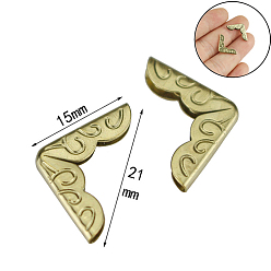 Light Gold Железная сумка украшает углы протектора, защитный кожух с треугольным резным краем, для сумок альбом для книг аксессуары, золотой свет, 1.5x1.5 см, Внутренний диаметр: 0.13 cm