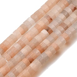 Peach Moonstone Натуральный персиковый лунный камень, Heishi бусы, Плоский круглый / диск, 6.5x3~3.5 мм, отверстие : 0.8 мм, около 54~55 шт / нитка, 7.38''~7.54'' (18.75~19.15 см)