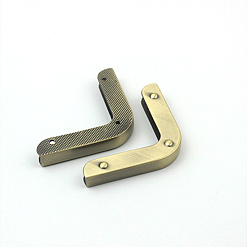 Brushed Antique Bronze Сумка из сплава украшает угловой протектор, L-образный защитный кожух, для сумок альбом для книг аксессуары, щеткой античная бронза, 5.5x5.5x0.7 см