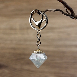 Cristal de cuarzo Chips de cristal de cuarzo natural dentro del llavero de diamantes de resina, colgante: 3x2.5cm