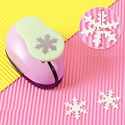 Snowflake Plastic Paper Craft Hole Punches, Paper Puncher for DIY Paper Cutter Crafts & Scrapbooking, Random Color, Snowflake Pattern, 70x40x60mm