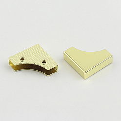 Light Gold Zinc Alloy Bag Decorate Corners Protector, Triangle Edge Guard Protector, with Screws, for Handbags Accessories, Light Gold, 2.1x2.1cm, Inner Diameter: 0.5cm