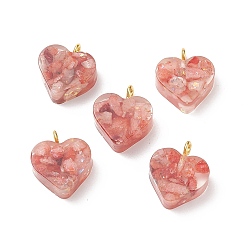 Светло-Коралловый Подвески из прозрачной смолы, окрашенные натуральным кальцитом, с золотыми тонами латунных петель, шарма сердца, свет коралловый, 16.5x15.5x6~6.5 мм, отверстие : 2 мм