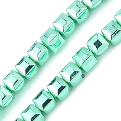 Зеленое Покрытие Гальванические нити из синтетических немагнитных гематитовых бусин, граненые, бусины-кубы с настольной огранкой, зеленый покрытием, 6x6x5.5~6 мм, отверстие : 1 мм, около 70~71 шт / нитка, 15.75~15.98'' (40~40.6 см)