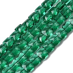 Морско-зеленый Прозрачные стеклянные бусины, квадратный, граненые, цвета морской волны, 5.5~6x6x4~4.5 мм, отверстие : 1 мм, около 100 шт / нитка, 22.44~22.56 (57~57.3 см)