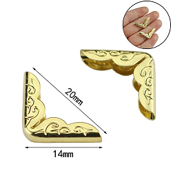 Light Gold Iron Bag Decorate Corners Protector, Triangle Carved Edge Guard Protector, for Handbags Book Album Accessories, Light Gold, 1.4x1.4cm, Inner Diameter: 0.2cm
